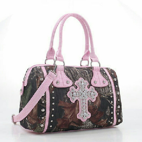Weekend Sale!!! Awesome Mossy Oak Pink Handbag