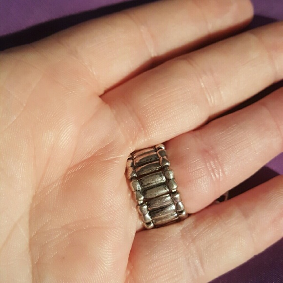 Silver Turquoise & Crystal statement ring - Picture 3 of 3