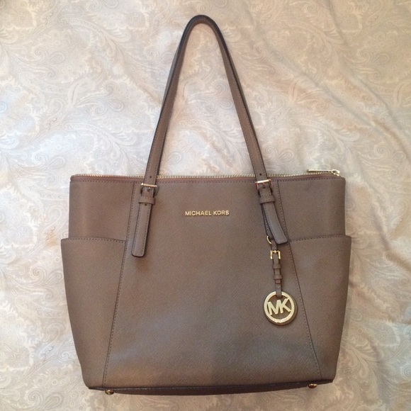MK tote