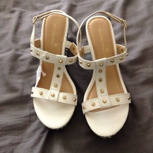Summer wedges