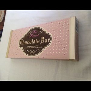 Too Faced Chocolate Bar