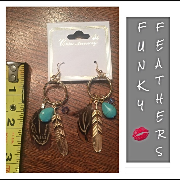 🔥SIZZLE SALE🔥Boho Feather Earrings Gold black - Picture 2 of 3