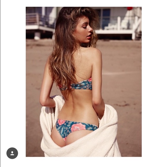 🚫SOLD🚫Beach Riot X Stone Cold Fox Bikini Set (M) - Picture 2 of 4