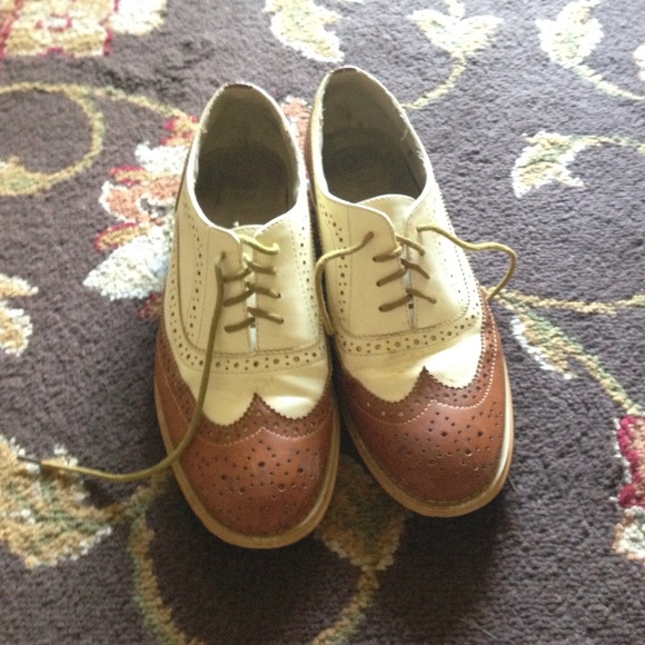 vintage leather Oxford shoes