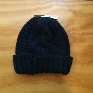 Black knit beanie