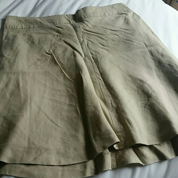 Beige mini skirt