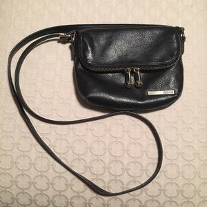Kenneth Cole Reaction Crossbody Purse