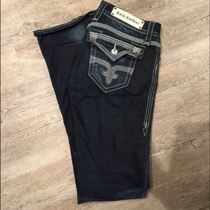 💠NWOT Dark wash Rock Revival jeans!💠