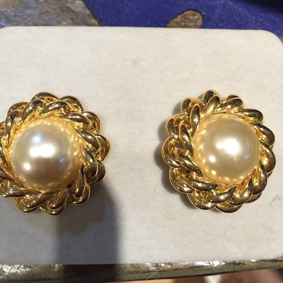 Clip on earrings