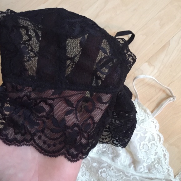 Bras - Picture 2 of 2