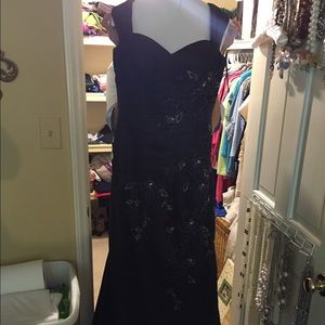 A black formal dress
