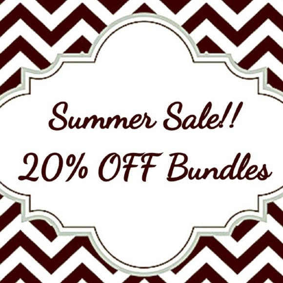 25% off all bundles of 3+ items! Mix & match! ✨💄