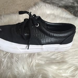 vans era croc leather