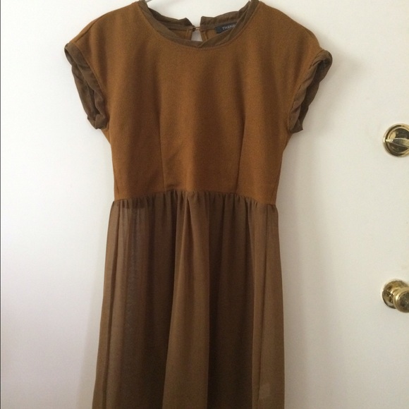 Open back golden-yellow top or dress - Picture 2 of 4