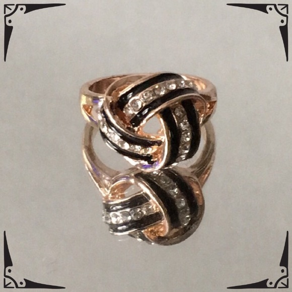 🆕CZ, Black & Gold Ring Cocktail Knot Ring