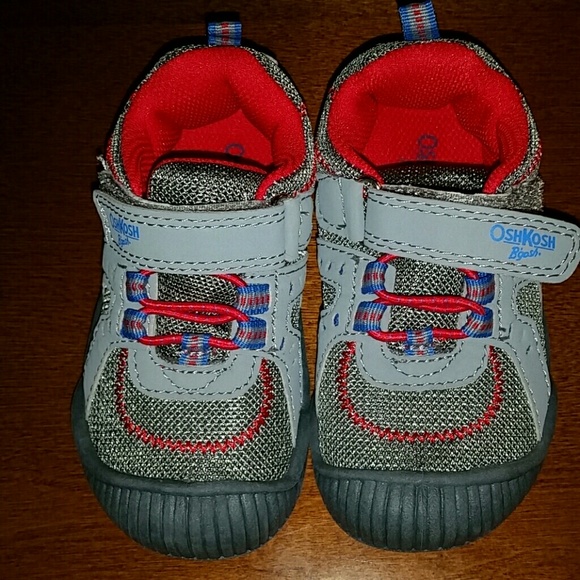 Never worn toddler boys shoes