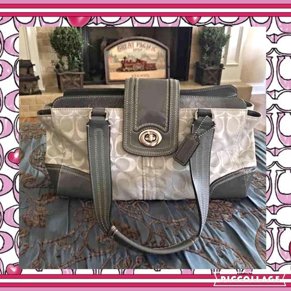 🎀 Authentic vintage COACH grey signature bag! 🎀