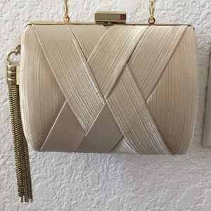 Marciano clutch