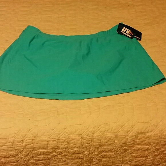 Reebok swim skirt