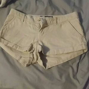 Abercrombie tan shorts, fits a size 00/0