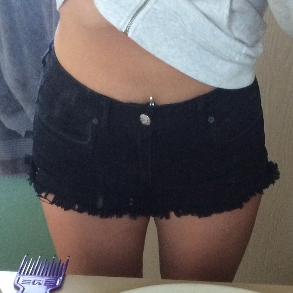 Mid waist AE shorts