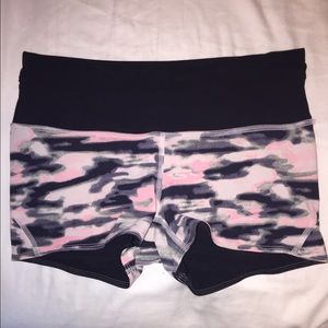 Lululemon water and uv resistant camo shorts