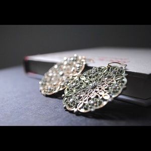 Pastel Green Round Earrings