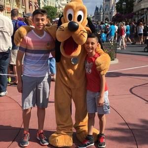 Meet your Posher, Yesenia