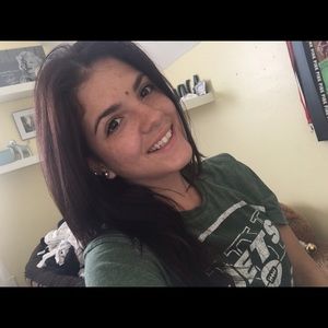 Meet your Posher, Julianna