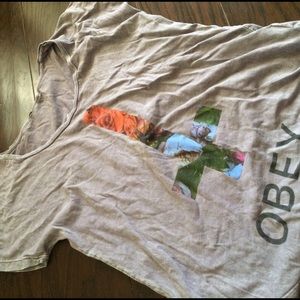 Obey tee