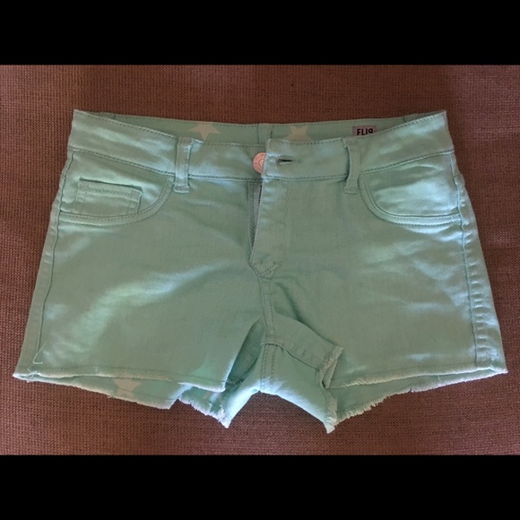 FlipSide Reversible Shorts! - Picture 3 of 4