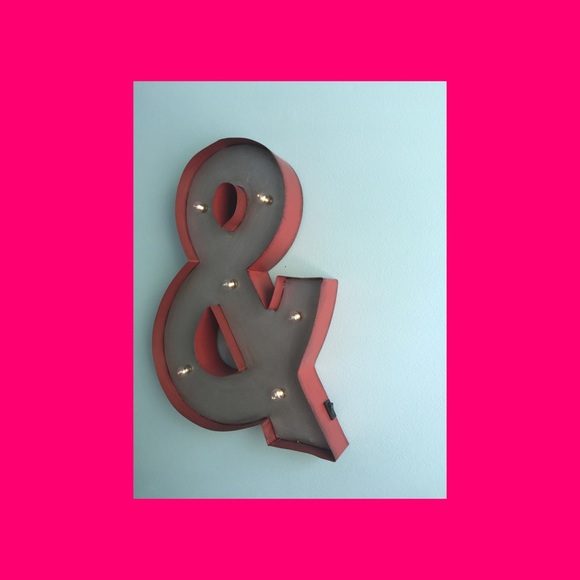 Hudson 43 Metalic Marquee Letters