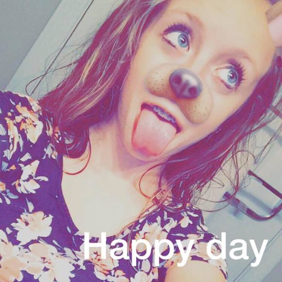 Meet your Posher, Kami - Picture 1 of 1