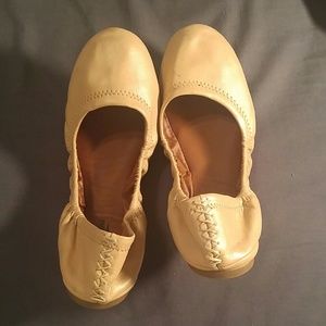 Lucky Brand nude flats