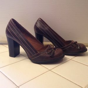 Chunky heels like new
