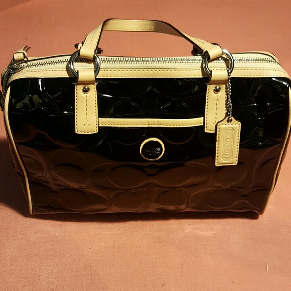 COACH SATCHEL - Picture 2 of 4