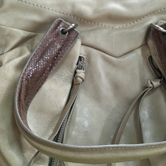 botkier cream leather shoulder/crossbody handbag - Picture 2 of 4