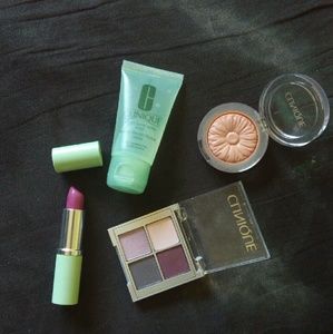 Clinique makeup bundle