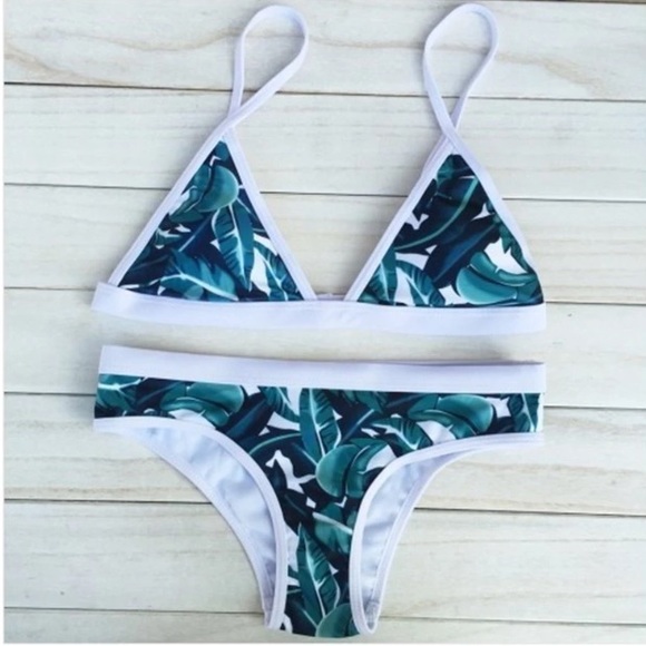 Leaf Pattern Bikini Set - Picture 2 of 4