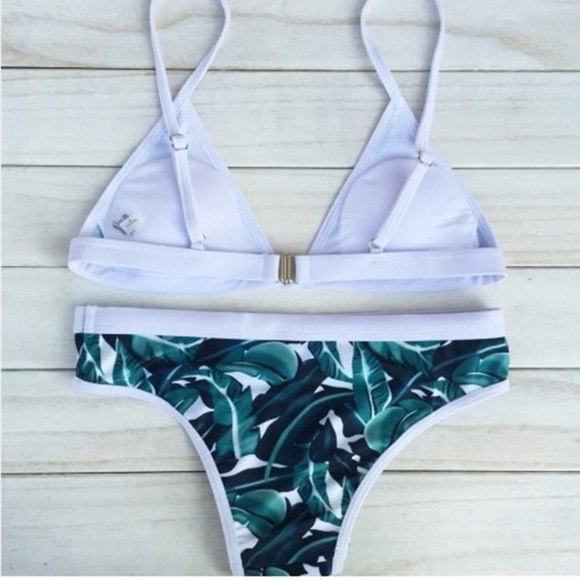 Leaf Pattern Bikini Set - Picture 3 of 4