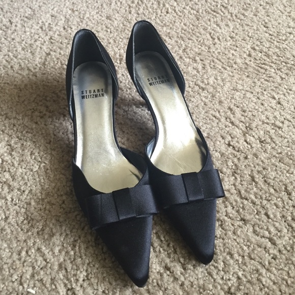 Stuart Weitzman Shoes - 🎉Sale 🎉 Stuart Weitzman bowknot satin black heel
