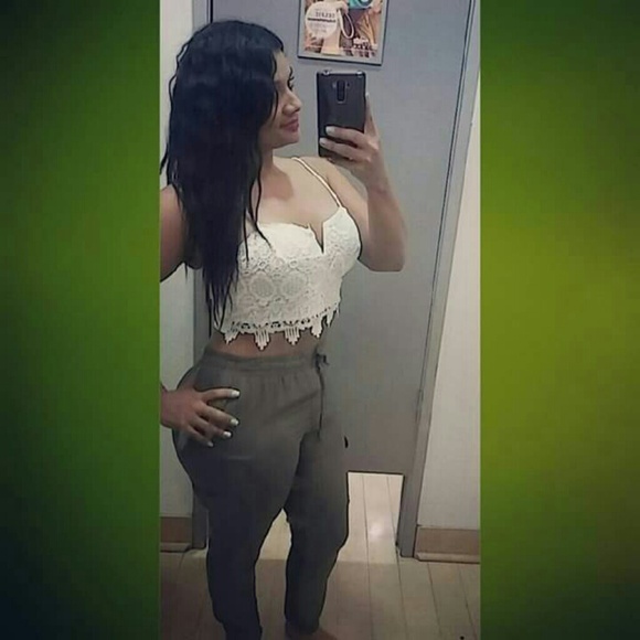 Top - Picture 2 of 2