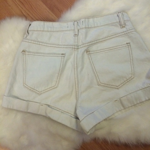 High waisted shorts - Picture 3 of 4