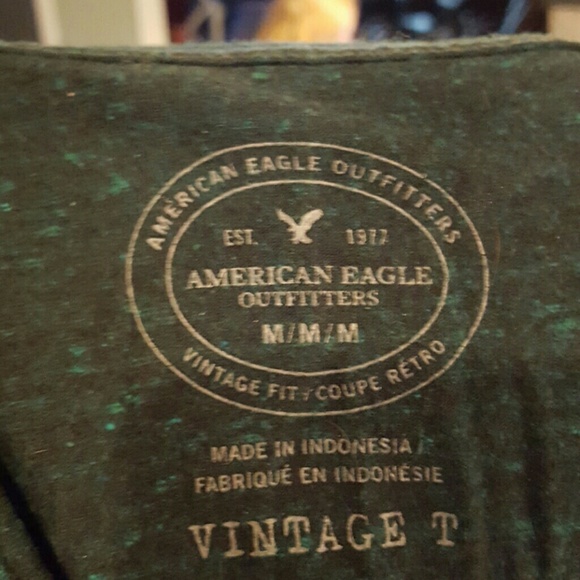American Eagle T Shirt - Picture 2 of 2