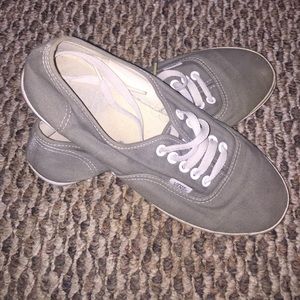 Gray low top vans