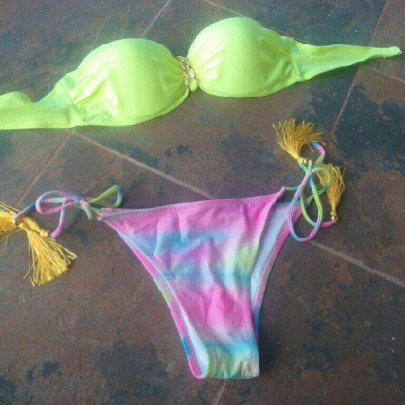 Pretty Bathing Suit Set