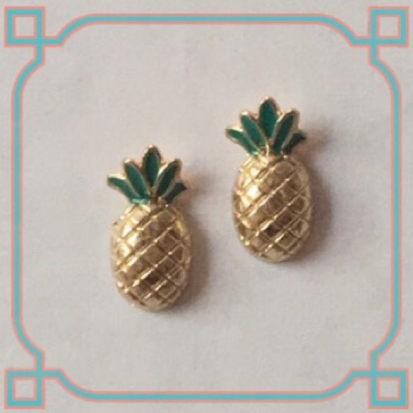 NEW Pineapple Earring