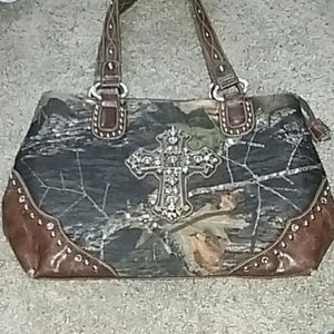 Stylish camouflage purse