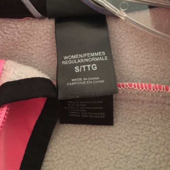 North face pink jacket - Picture 3 of 4