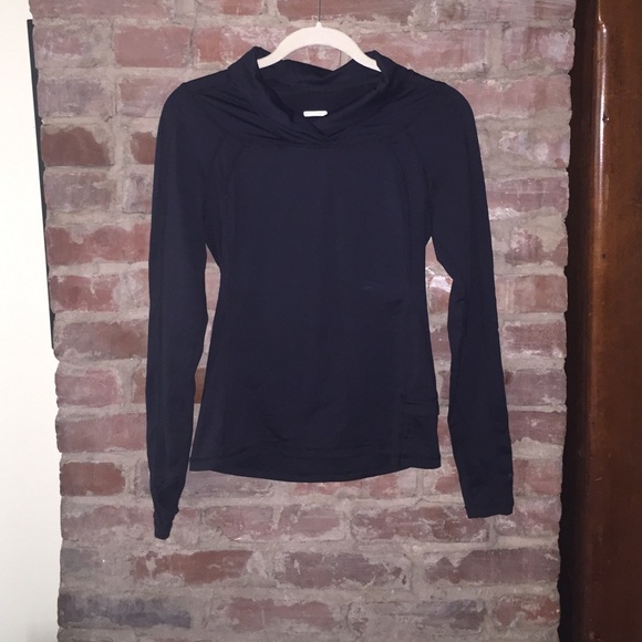 Lululemon pullover size 6